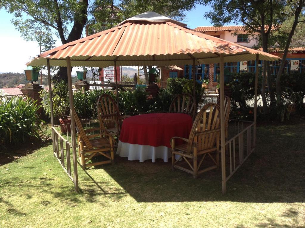 Hotel Villa Alpina El Chalet Pachuca Екстер'єр фото